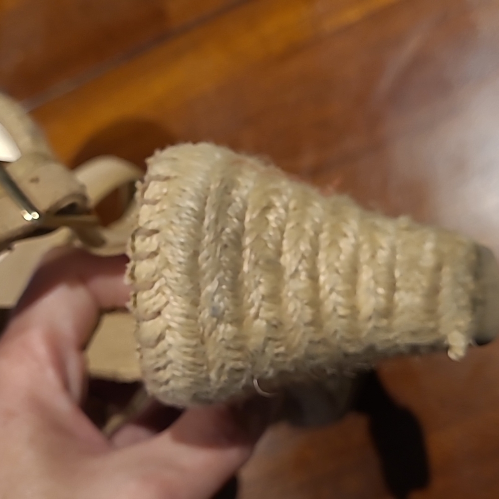 Shoes - Picture 5 of 5